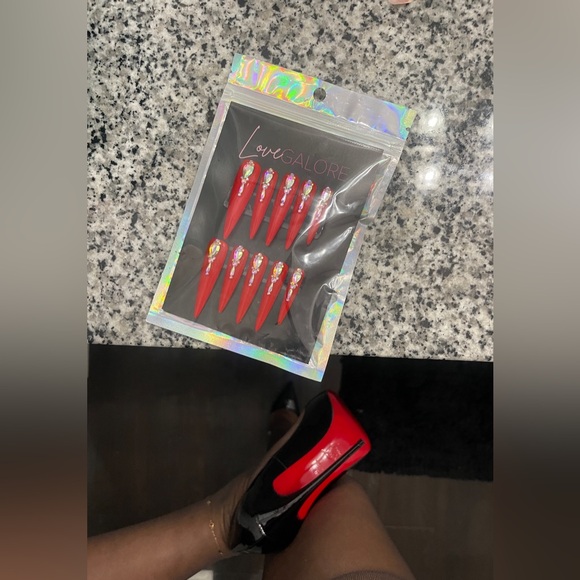 Hand Crafted Red 3XL Stiletto Love Galore Press On Nails - Picture 3 of 7